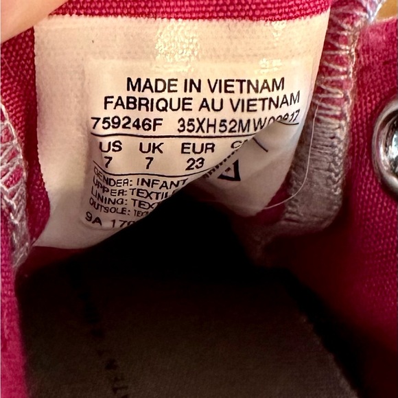 Converse gray/silver size 7 toddler - Picture 7 of 7